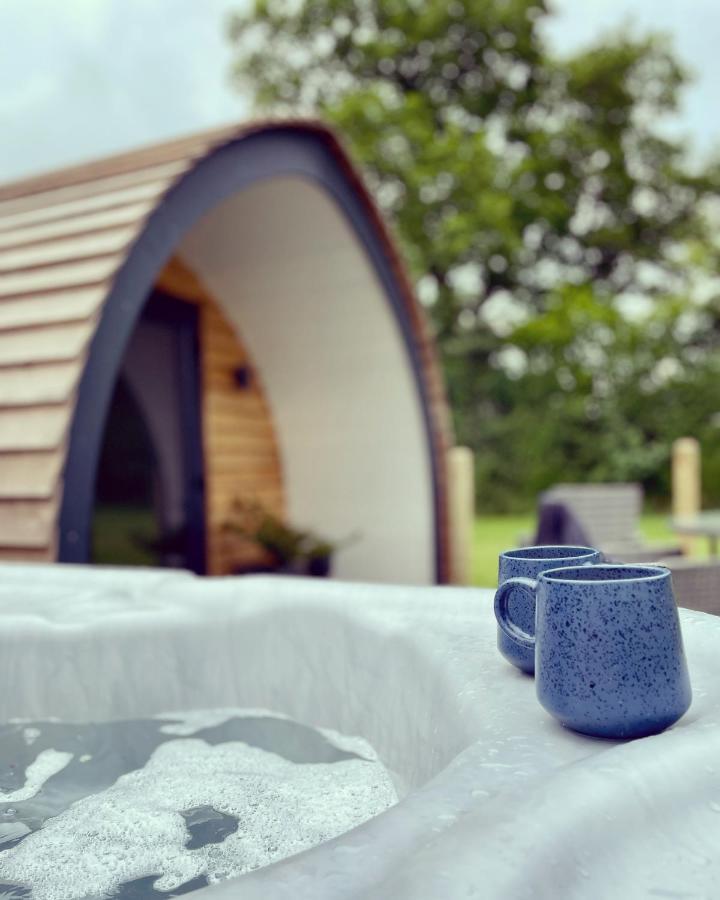 Eastridge Glamping Villa Шрусбъри Екстериор снимка